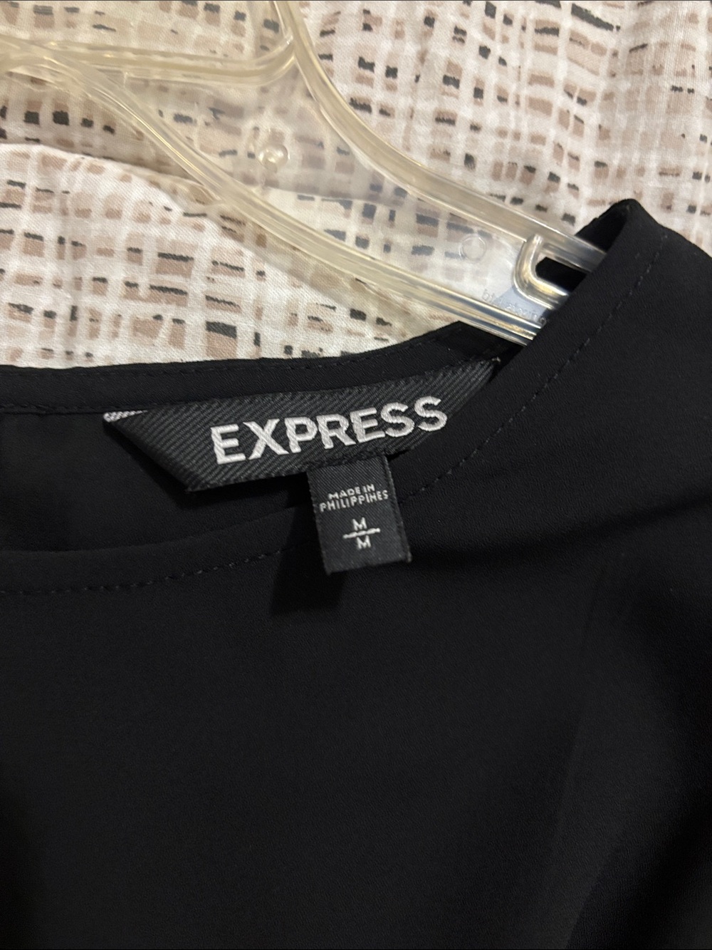 Express Flowy Crop Top - Picture 3 of 6